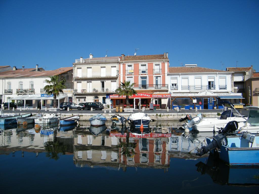 Chambres D'Hotes La Maison Sur Le Port Meze Exterior photo